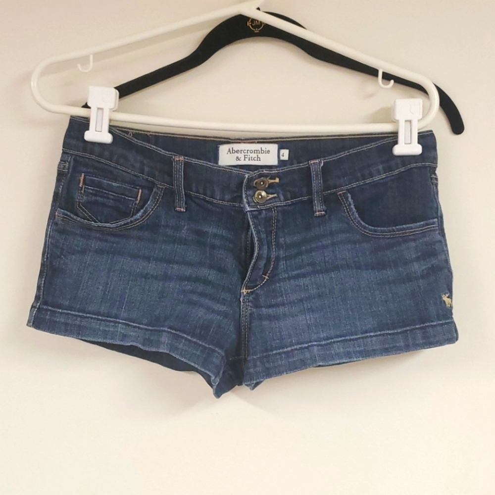 Abercrombie and Fitch stretchy jean shorts